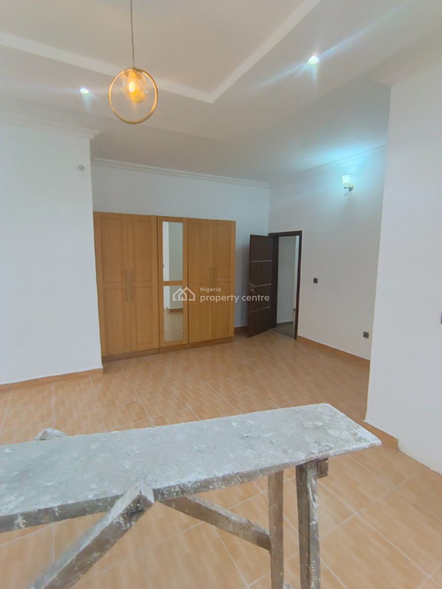 Moderate 3 Bedroom Apartment with Swimming Pool, Ikeja Gra, Ikeja, Lagos, Flat / Apartment for Rent