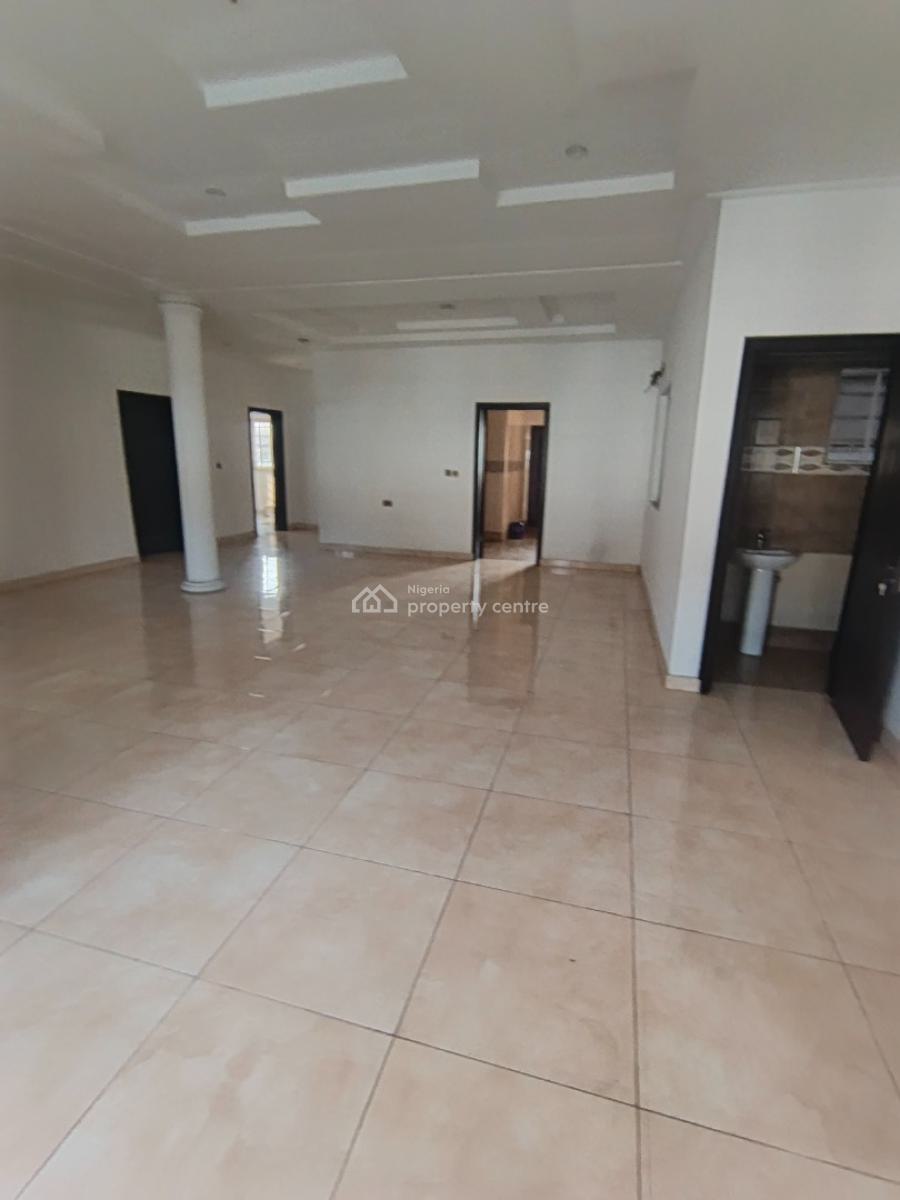 Moderate 3 Bedroom Apartment, Ikeja Gra, Ikeja, Lagos, Flat / Apartment for Rent