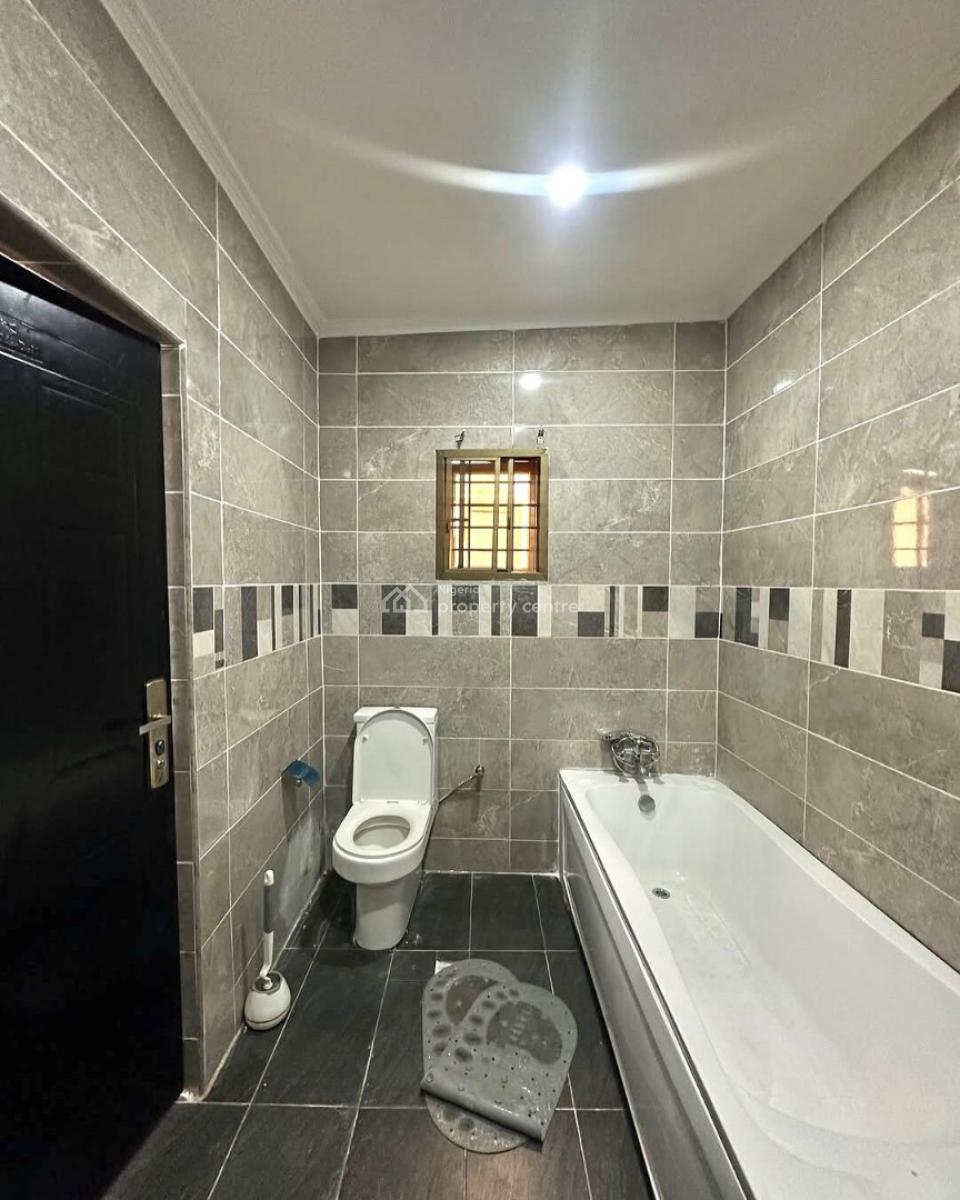 Spacious 3-bedroom House with Bq, Lekki, Lagos, Detached Duplex for Rent