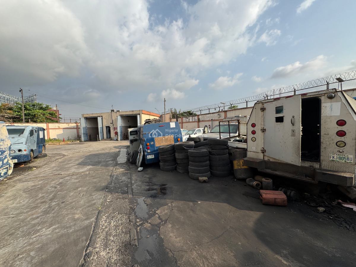 a Mixed Use Property of About 4,110sqm, Ilupeju, Lagos, Warehouse for Sale