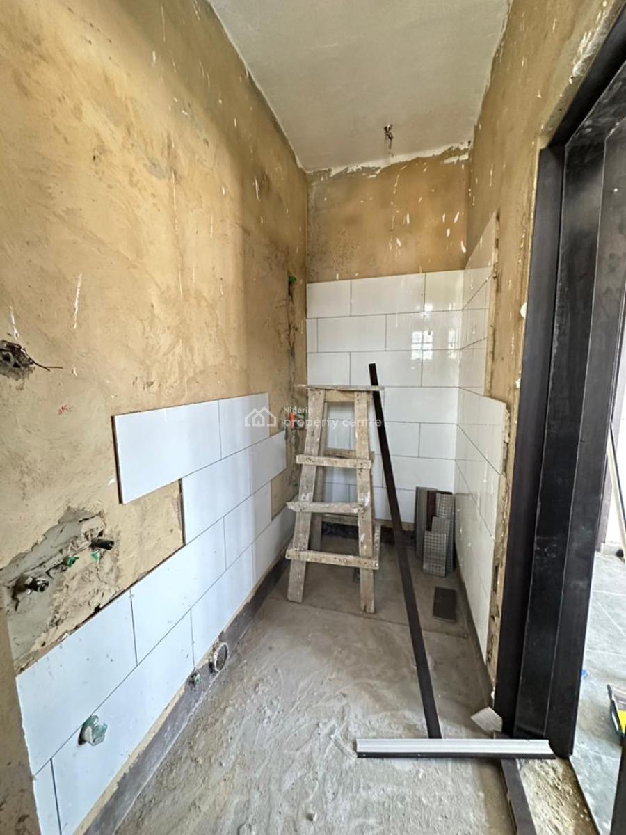Newly Built 3 & 1 Bed Apartment with an Elevator, Lekki Phase 1, Lekki, Lagos, House for Sale