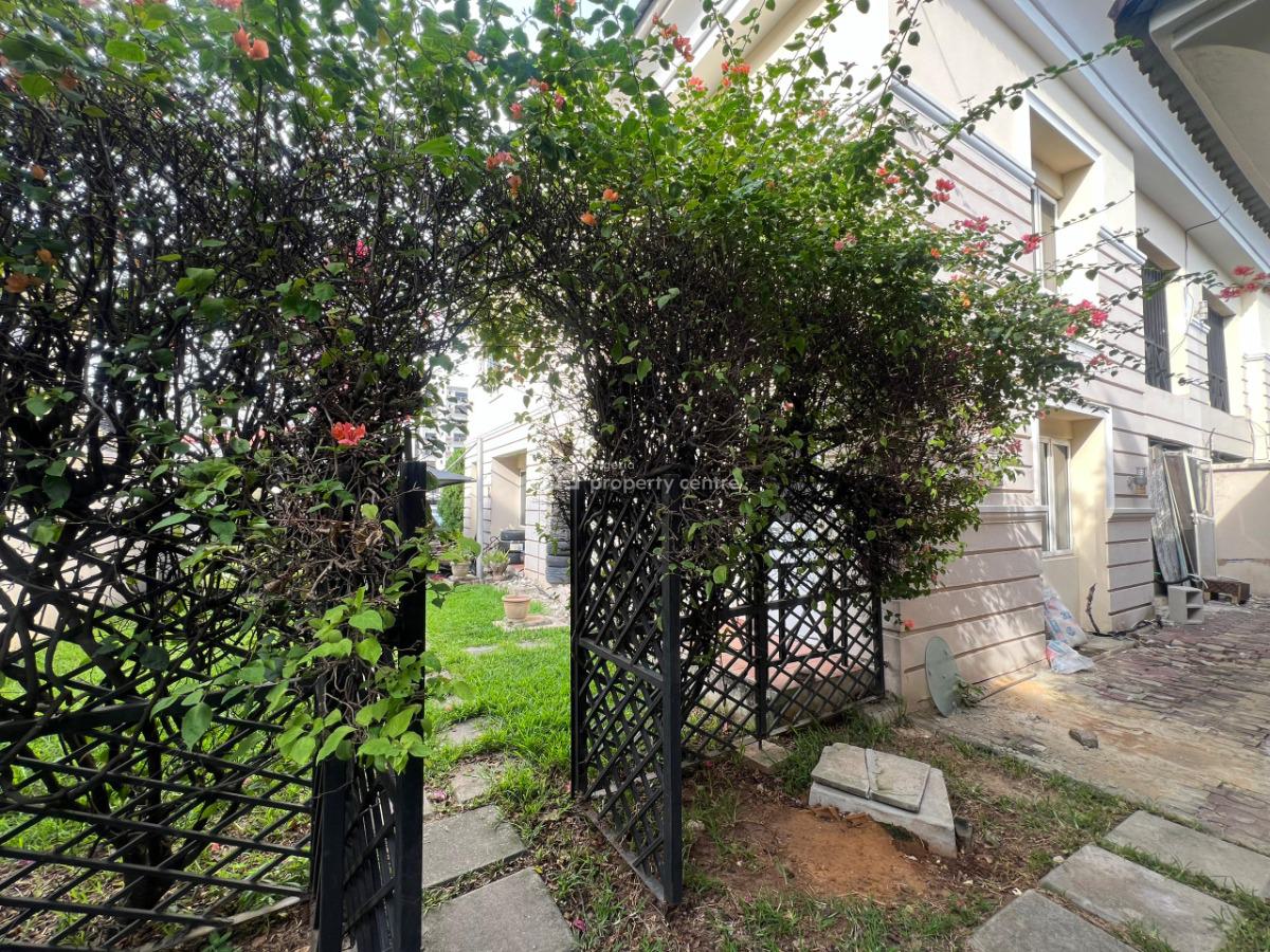 4 Bedroom Semi Detached Duplex Plus 2 Bq Sitting on 565 Sqm, Lekki Phase 1, Lekki, Lagos, House for Sale