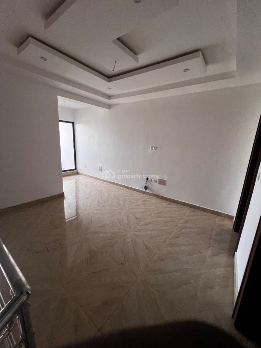 4 Bedroom Terrace Duplex with Bq, Pool and Gym at Lekki Phase 1, Off Admiralty, Lekki Phase 1, Lekki, Lagos, Terraced Duplex for Rent