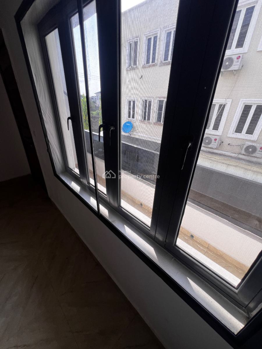 4 Bedroom Terrace Duplex with Bq, Pool and Gym at Lekki Phase 1, Off Admiralty, Lekki Phase 1, Lekki, Lagos, Terraced Duplex for Rent