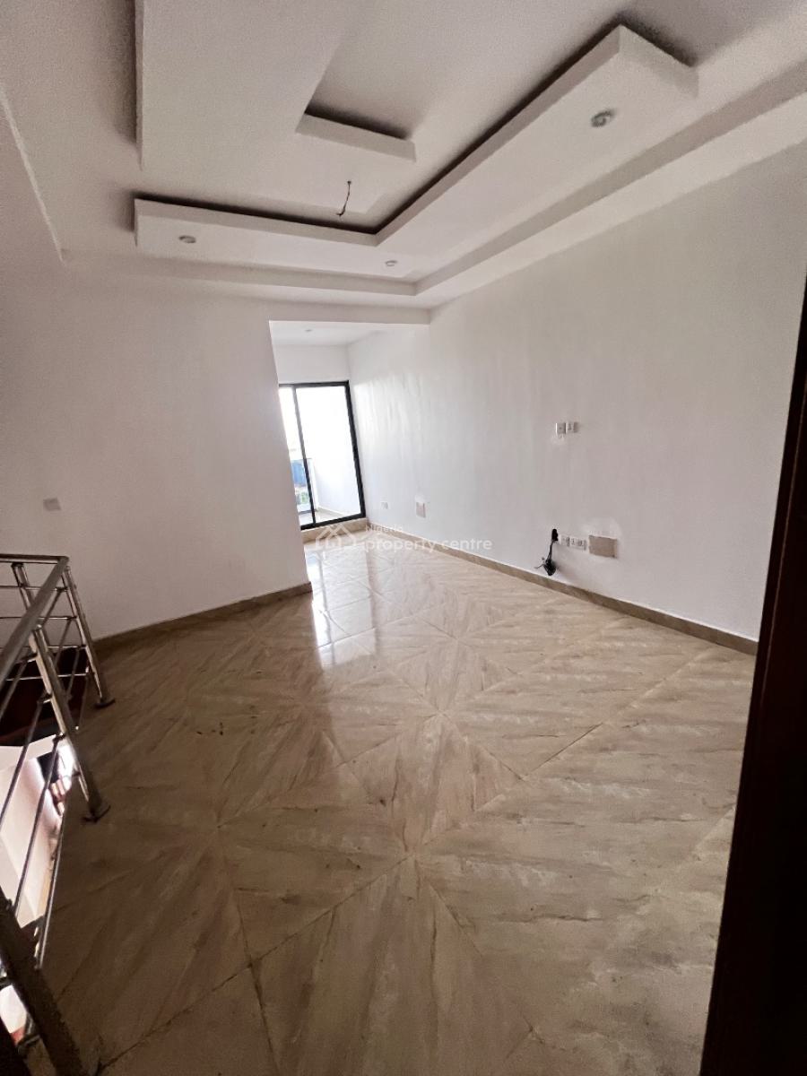 4 Bedroom Terrace Duplex with Bq, Pool and Gym at Lekki Phase 1, Off Admiralty, Lekki Phase 1, Lekki, Lagos, Terraced Duplex for Rent