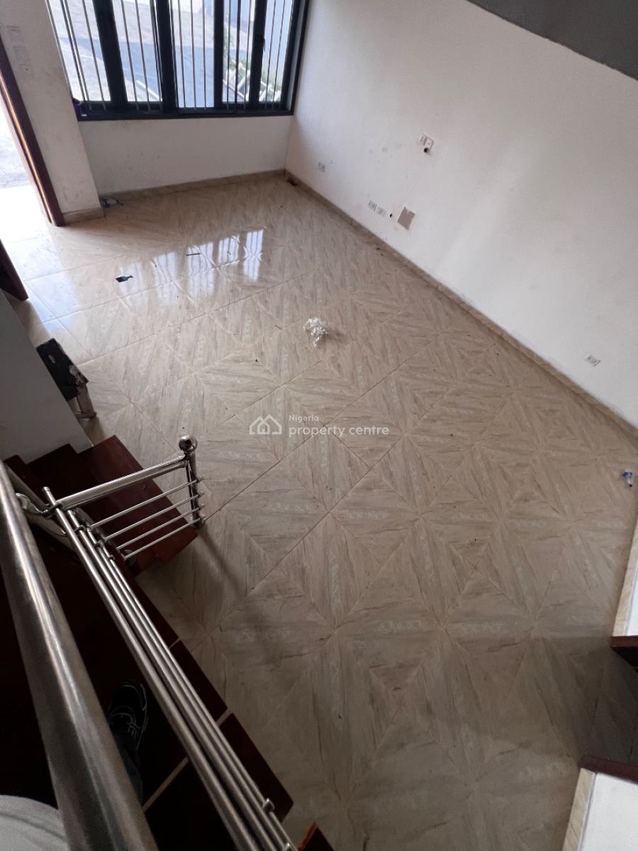 4 Bedroom Terrace Duplex with Bq, Pool and Gym at Lekki Phase 1, Off Admiralty, Lekki Phase 1, Lekki, Lagos, Terraced Duplex for Rent