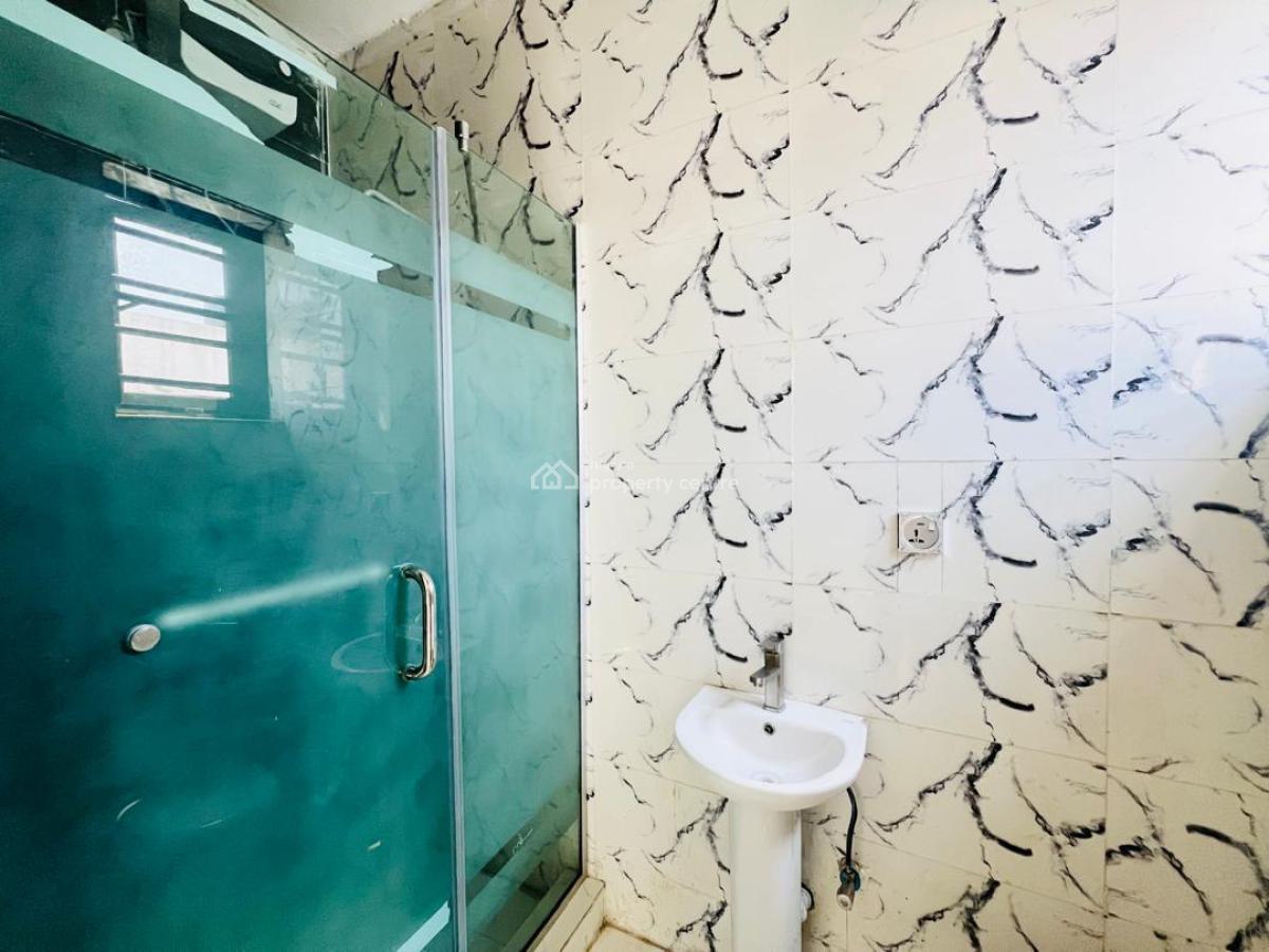 Neatly Built 3 Bedroom Terrace Duplex, Ikota, Lekki, Lagos, Terraced Duplex for Sale