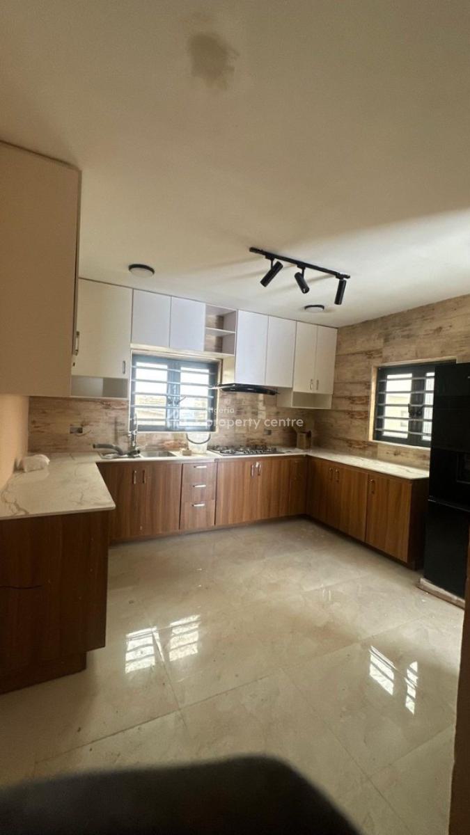 Luxurious 4 Bedroom Semi Detached Duplex with Bq, Maryland, Lagos, Flat / Apartment for Sale