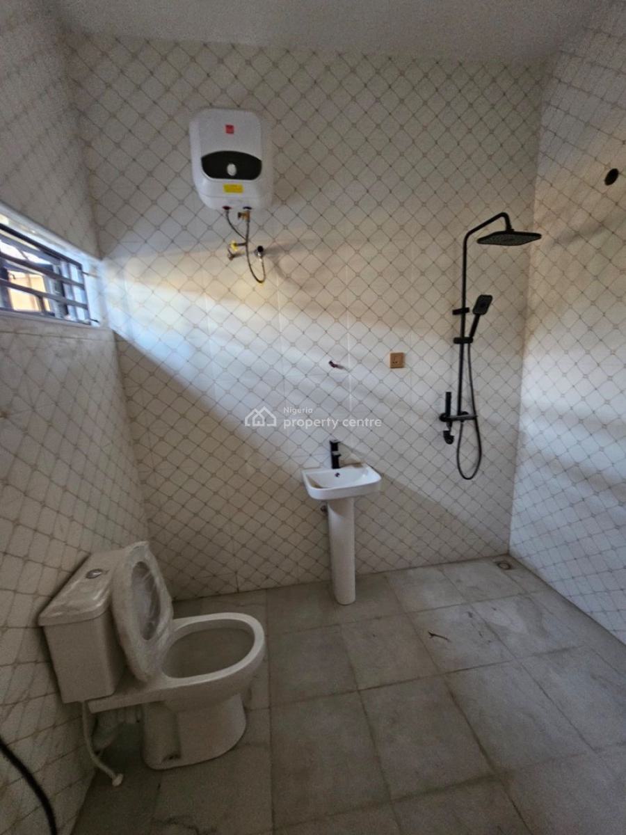 Spacious 2&3 Bedroom Apartment, Surulere, Lagos, House for Sale