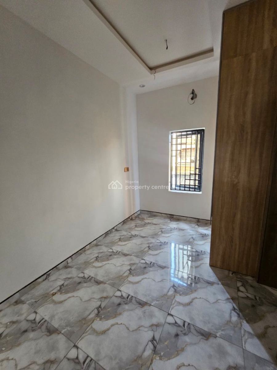 Spacious 2&3 Bedroom Apartment, Surulere, Lagos, House for Sale