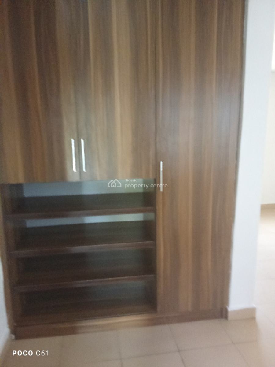 Spacious Clean 2 Bedroom Flat, General Paint Adesanya, Ajiwe, Ajah, Lagos, House for Rent