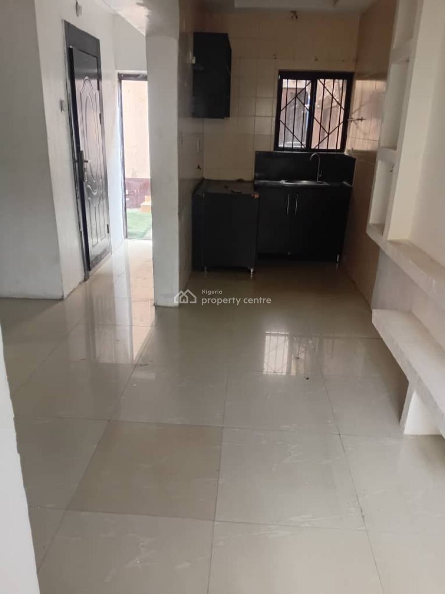 2 Bedrooms Flat, Omole Phase 2, Ikeja, Lagos, Flat / Apartment for Rent