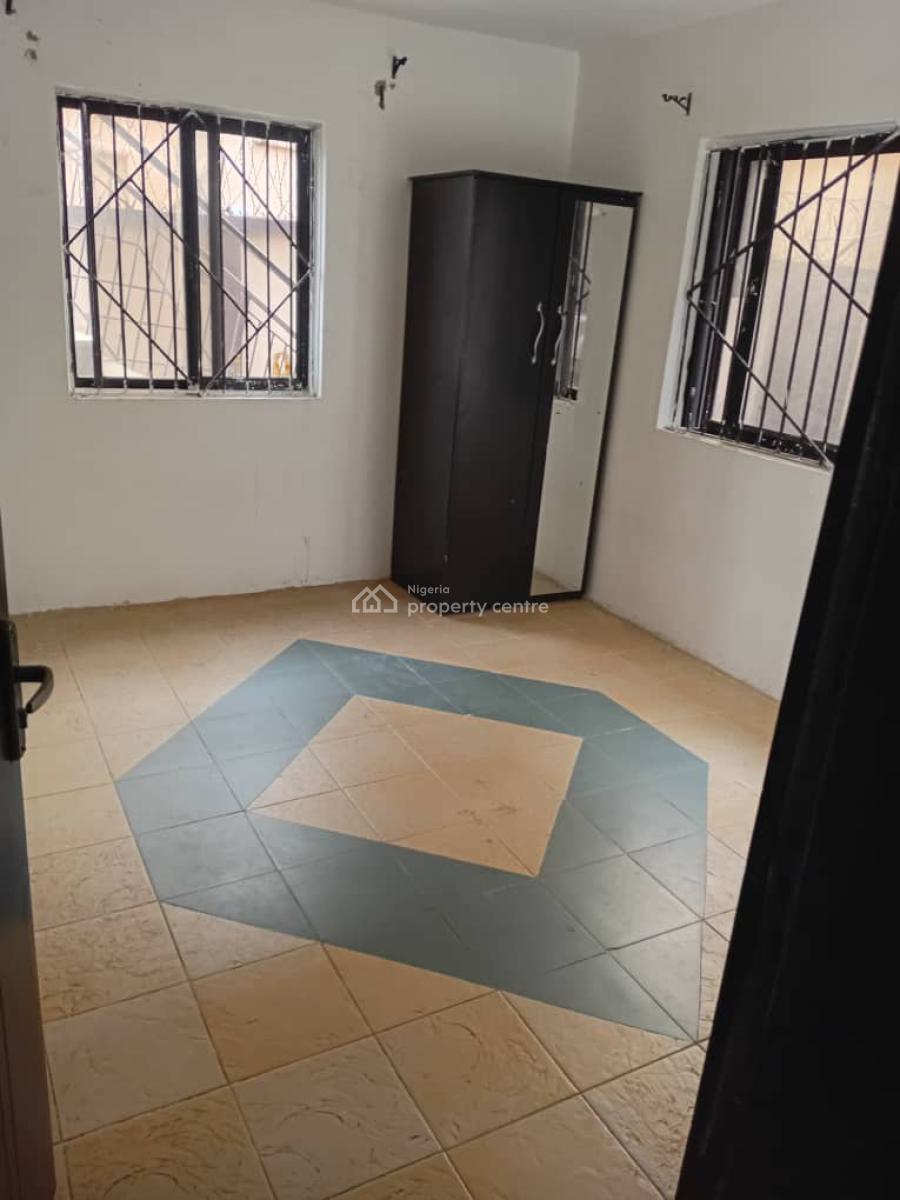 2 Bedrooms Flat, Omole Phase 2, Ikeja, Lagos, Flat / Apartment for Rent