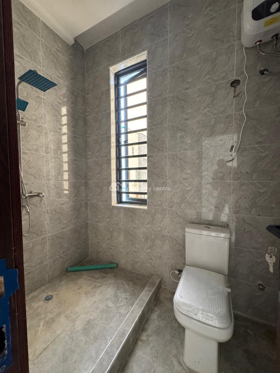 Exquisite 2 Bedroom Apartment Fully Serviced, Lekki Phase 1, Lekki, Lagos, Flat / Apartment for Sale