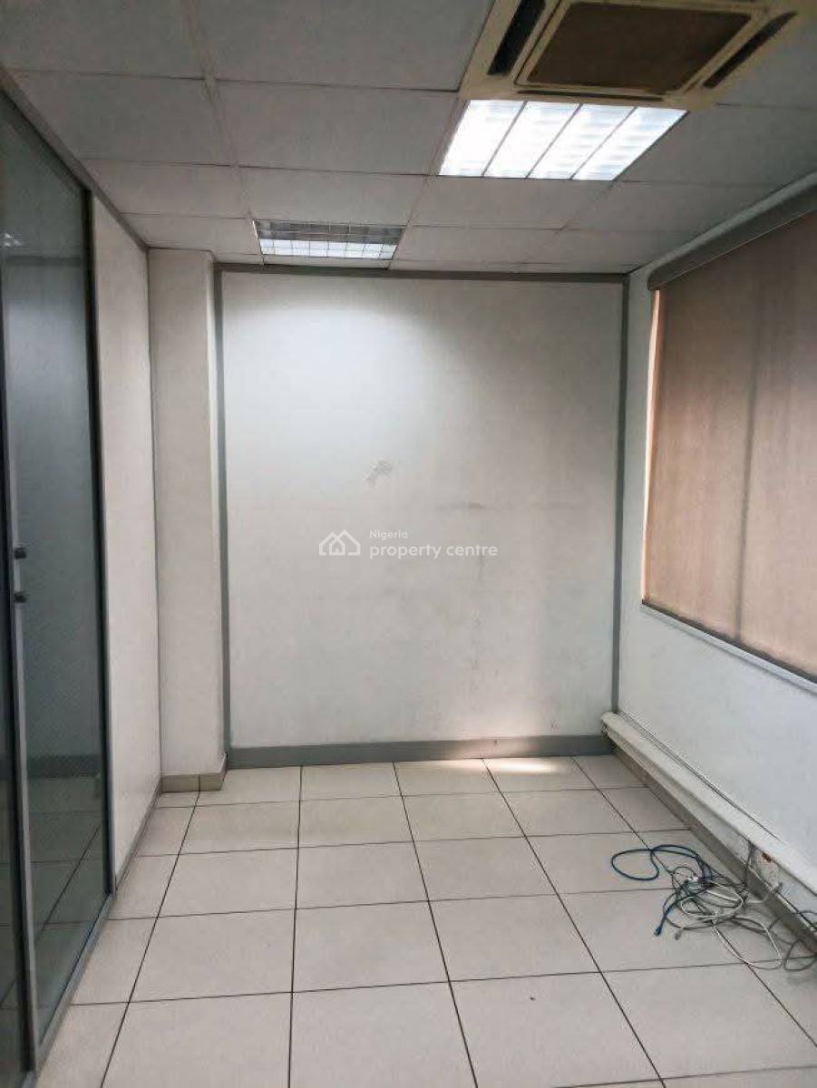 401sqm Office Space Ample Parking, Full Generator Backup, Victoria Island (vi), Lagos, Office Space for Rent