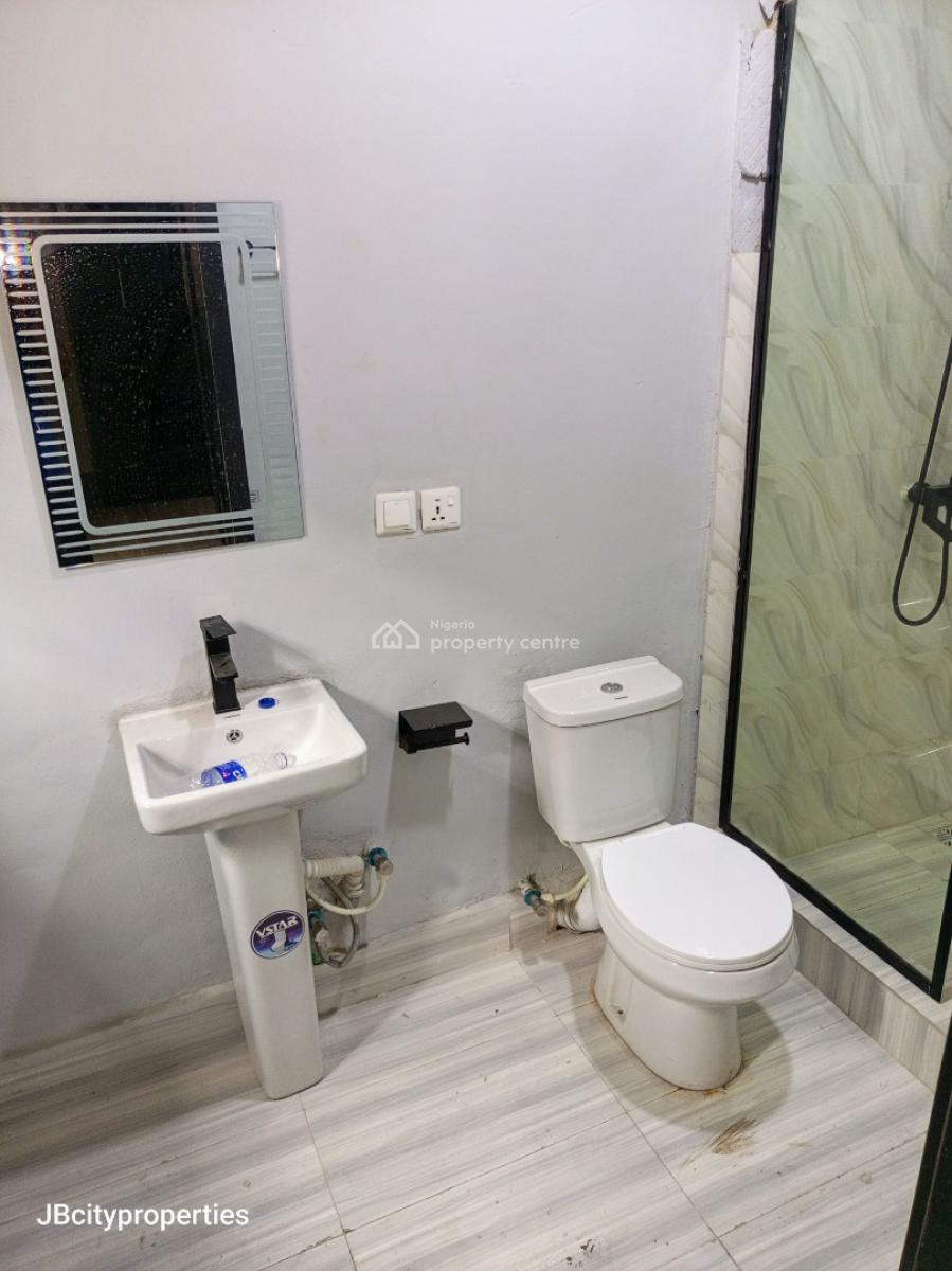 Luxurious Spacious 2 Bedroom Apartment, Ogombo, Ajah, Lagos, Flat / Apartment for Rent