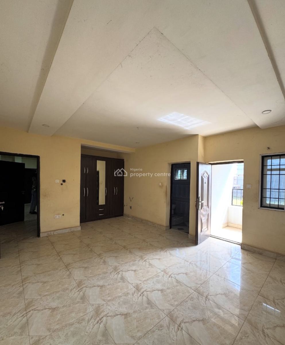 Neatly Built and Spacious 3 Bedroom Flat, Jahi, Abuja, Flat / Apartment for Rent
