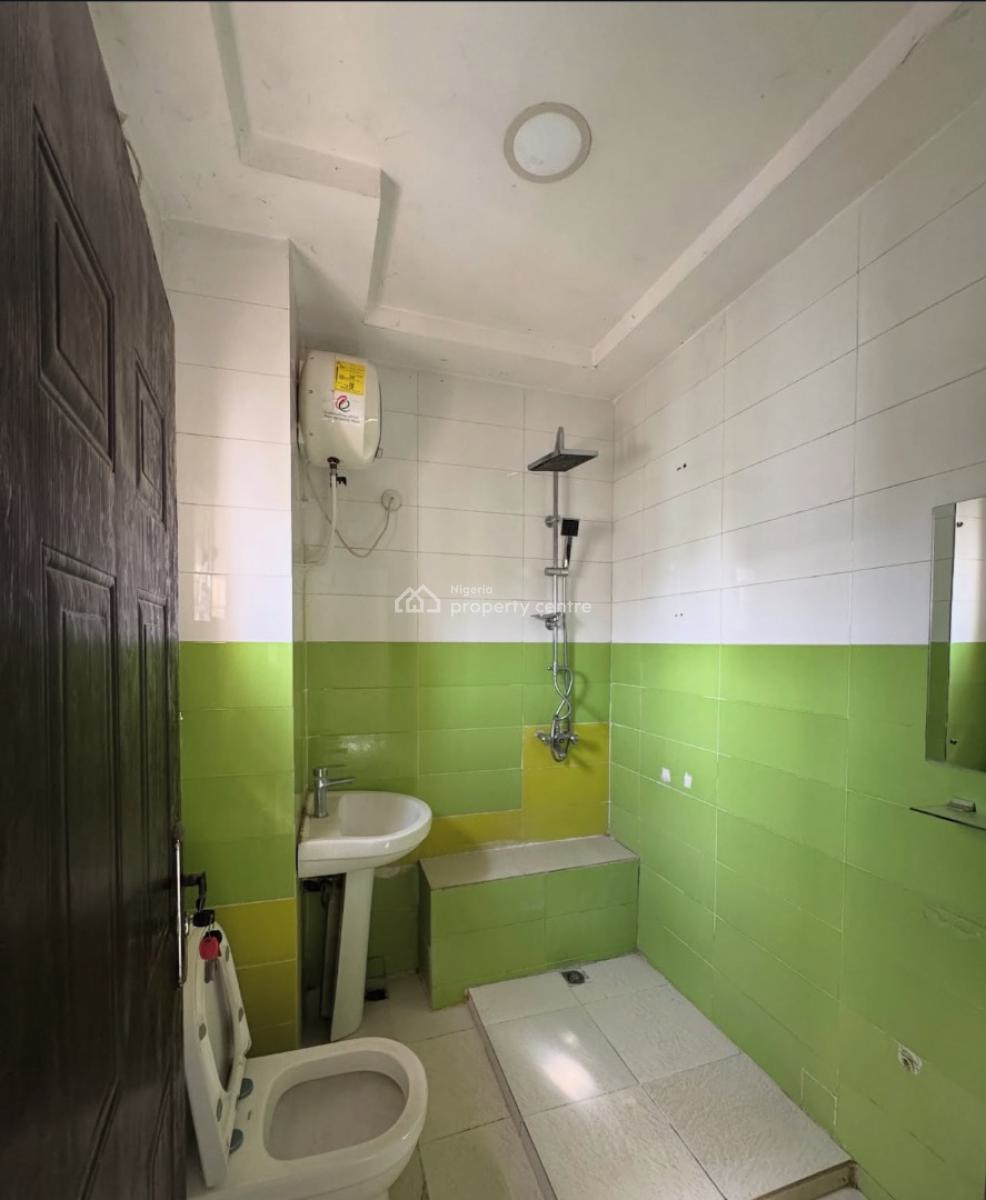 Neatly Built and Spacious 3 Bedroom Flat, Jahi, Abuja, Flat / Apartment for Rent