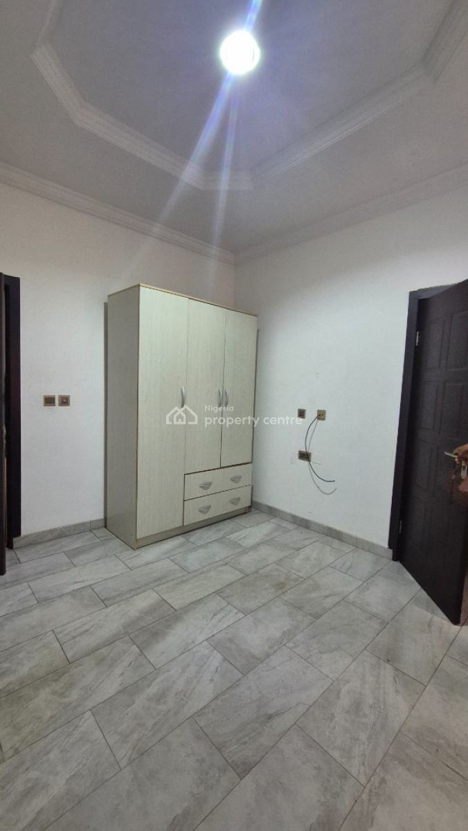 Spacious and Fully Serviced 3 Bedroom Flat with a Room Bq, Off Issac John Street, Ikeja Gra, Ikeja, Lagos, Flat / Apartment for Rent