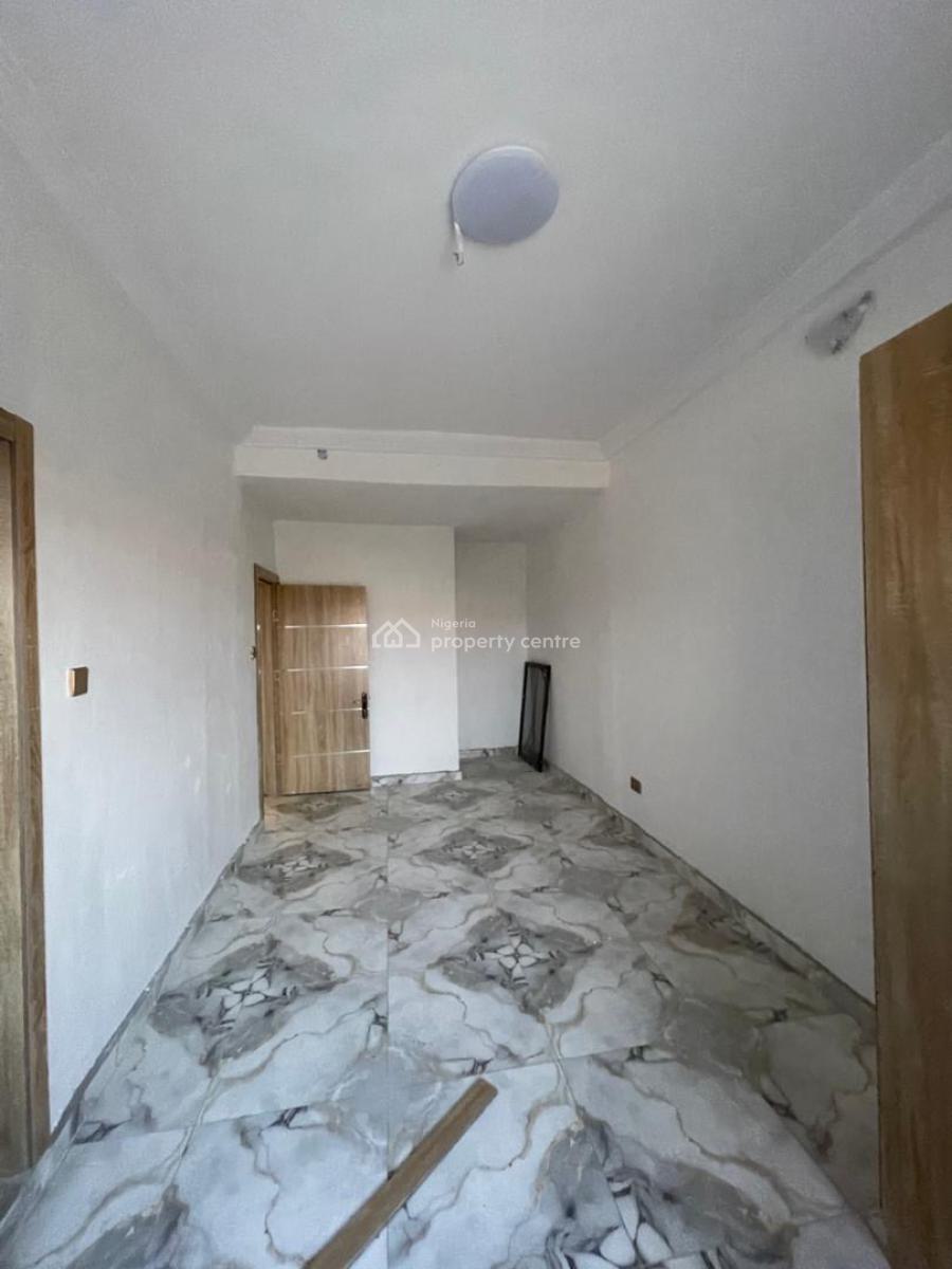 3 Bedroom Apartment in a Secured Neighborhood, Ajah, Lagos, Flat / Apartment for Rent