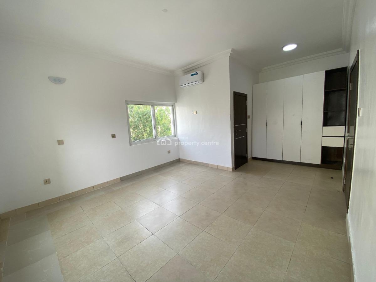 Exquisitely Built 4 Bedroom Apartment with Bq, Prime Water Estate, Lekki Phase 1, Lekki, Lagos, Flat / Apartment for Rent