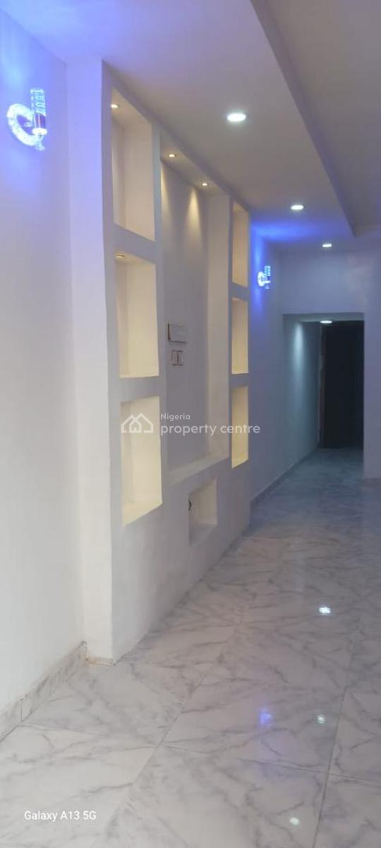 Standard 2 Bedroom Apartment in a Secured Neighborhood, Ologolo, Lekki, Lagos, Flat / Apartment for Rent