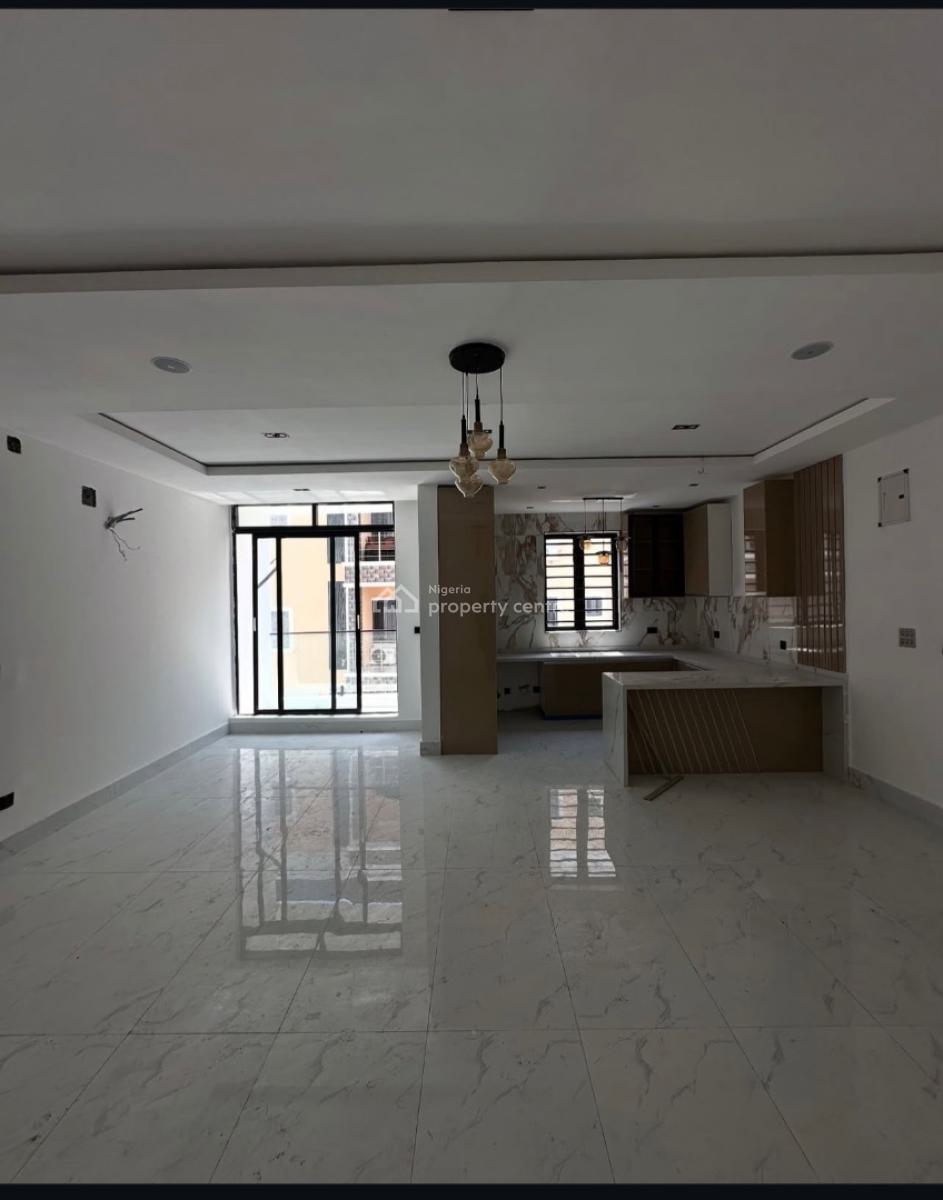 Nice and Spacious 2 Bedroom Service Apartment, Lekki Phase 1 Lagos, Lekki, Lagos, Flat / Apartment for Sale