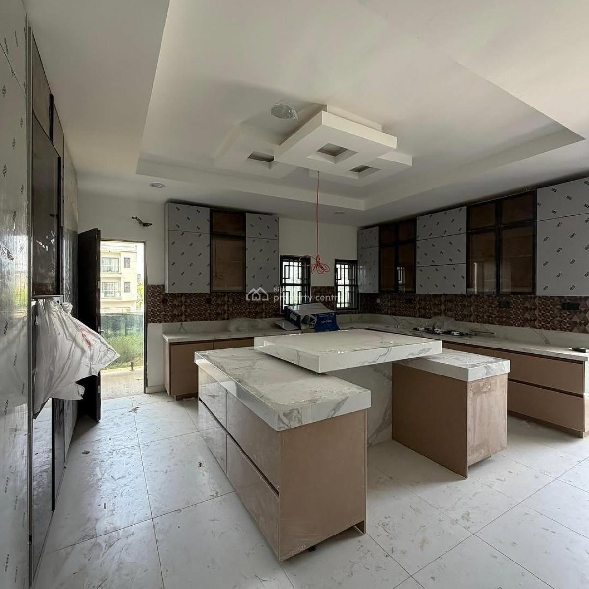 Ravishing 5 Bedroom Detached Duplex Guzape with Bq& a Pool., Guzape District, Abuja, Detached Duplex for Sale