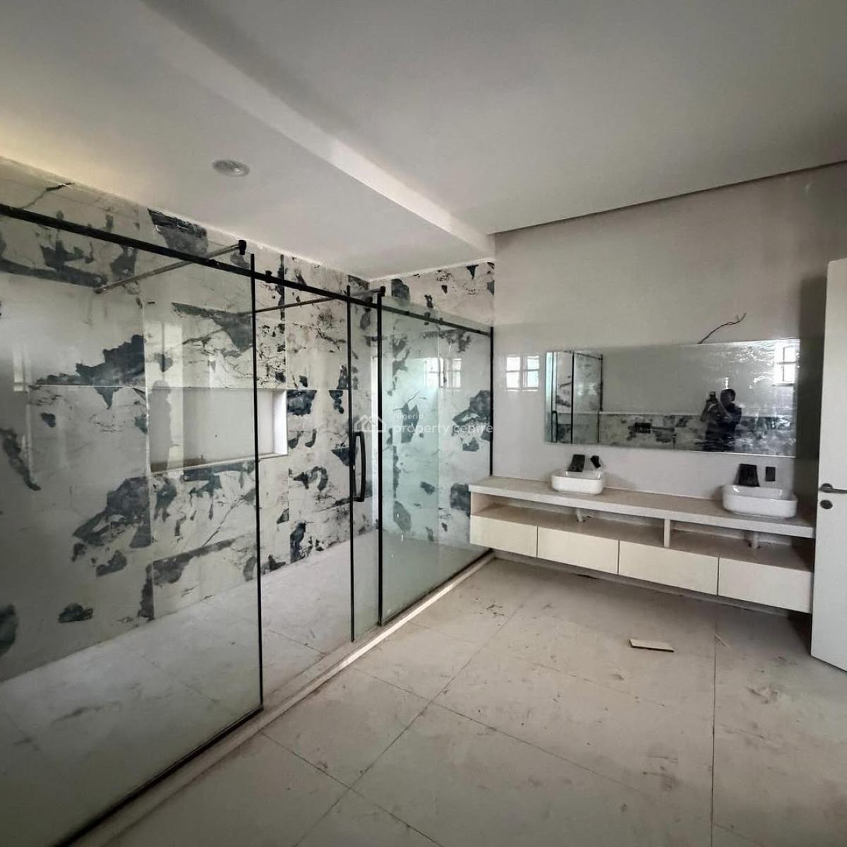 Ravishing 5 Bedroom Detached Duplex Guzape with Bq& a Pool., Guzape District, Abuja, Detached Duplex for Sale