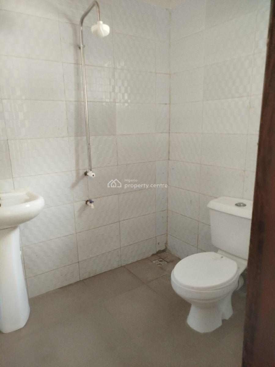 3 Bedroom Flat, Isheri Olofin, Alimosho, Lagos, Flat / Apartment for Rent