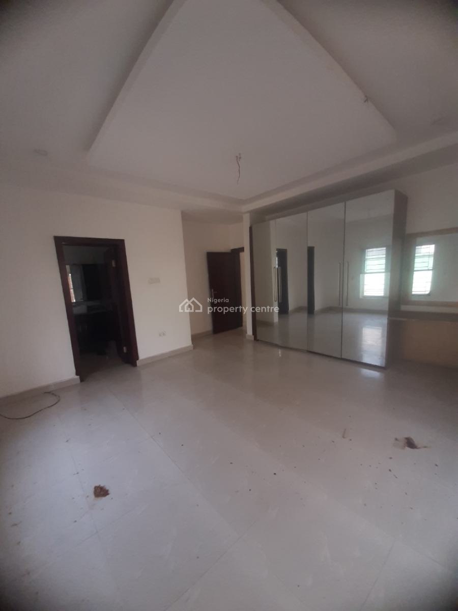 Serviced 3 Bedroom En-suite Flat with Fully Fitted Kitchen, & Air Condition, Lekki Phase 1, Lekki, Lagos, Flat / Apartment for Rent