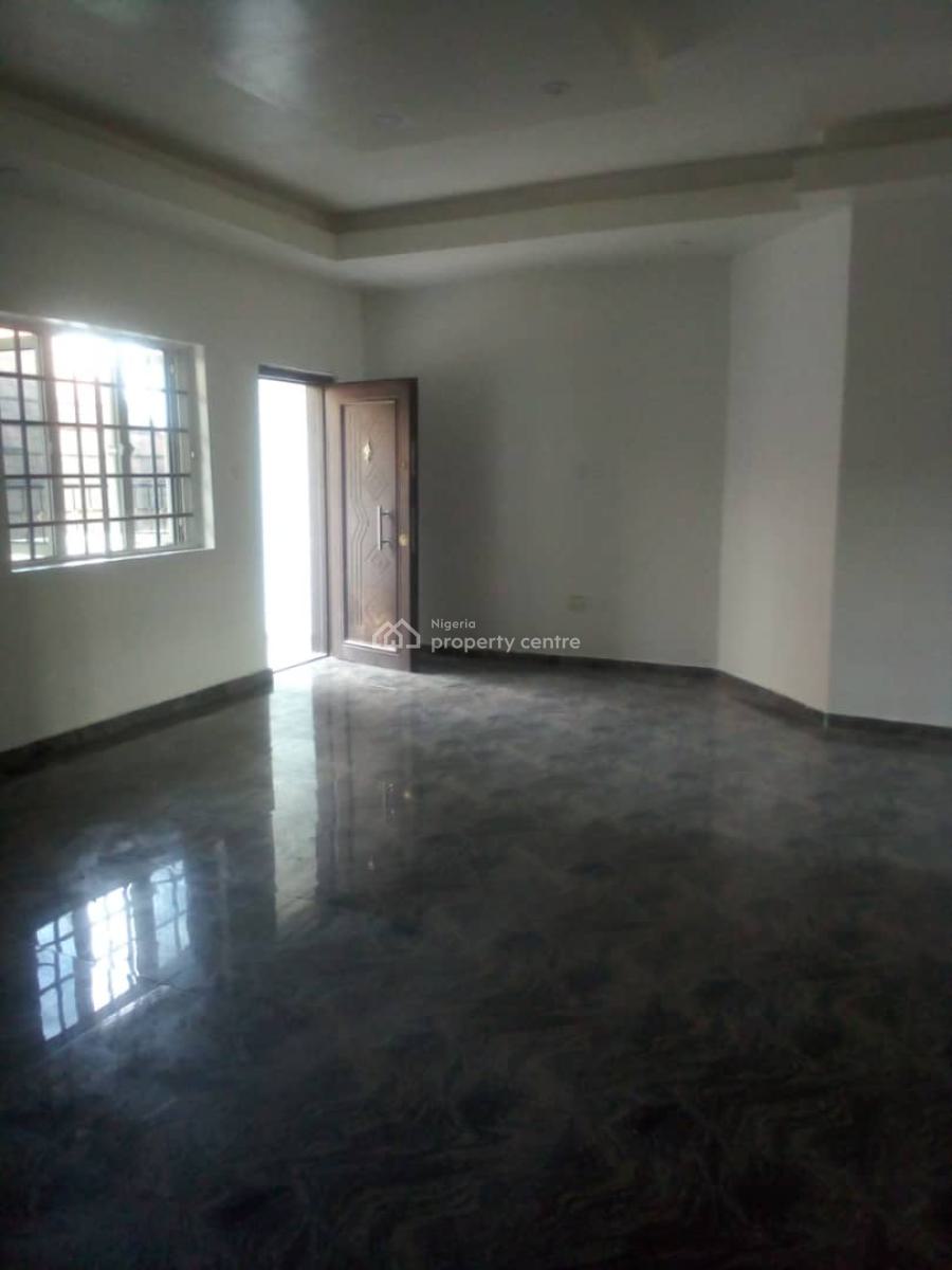 Spacious 3 Bedroom Upstairs Secured Estate, Osapa, Lekki, Lagos, Flat / Apartment for Rent