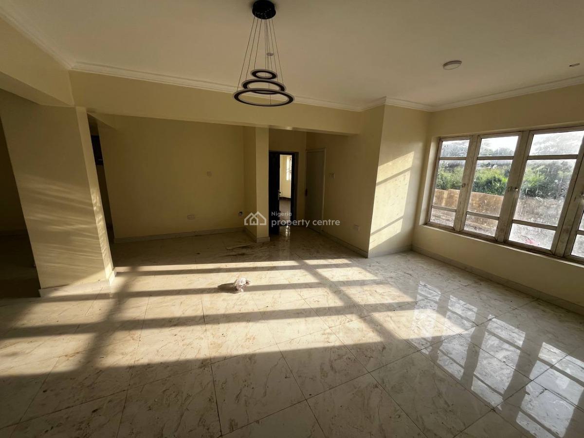 Modern 2 Bedroom Open Plan Office Space, Panti Street, Adekunle, Yaba, Lagos, Flat / Apartment for Rent