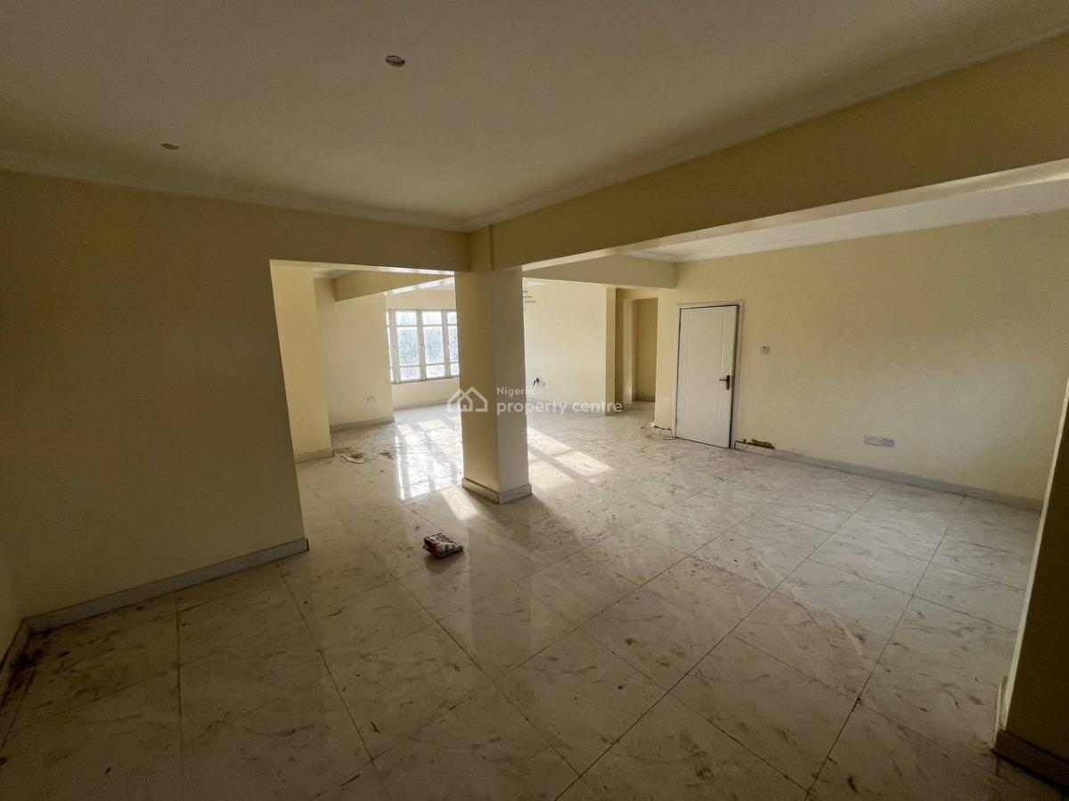 Modern 2 Bedroom Open Plan Office Space, Panti Street, Adekunle, Yaba, Lagos, Flat / Apartment for Rent