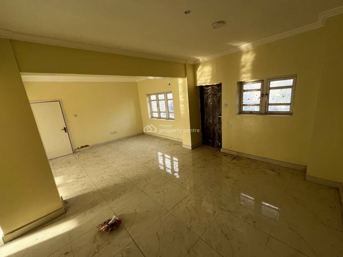Modern 2 Bedroom Open Plan Office Space, Panti Street, Adekunle, Yaba, Lagos, Flat / Apartment for Rent