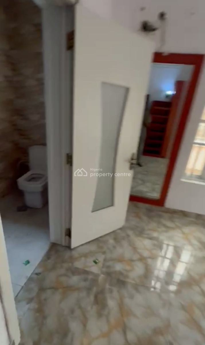 Decent, Spacious 2 Bedroom Flat, Chevy View Estates, Lekki, Lagos, Flat / Apartment for Rent