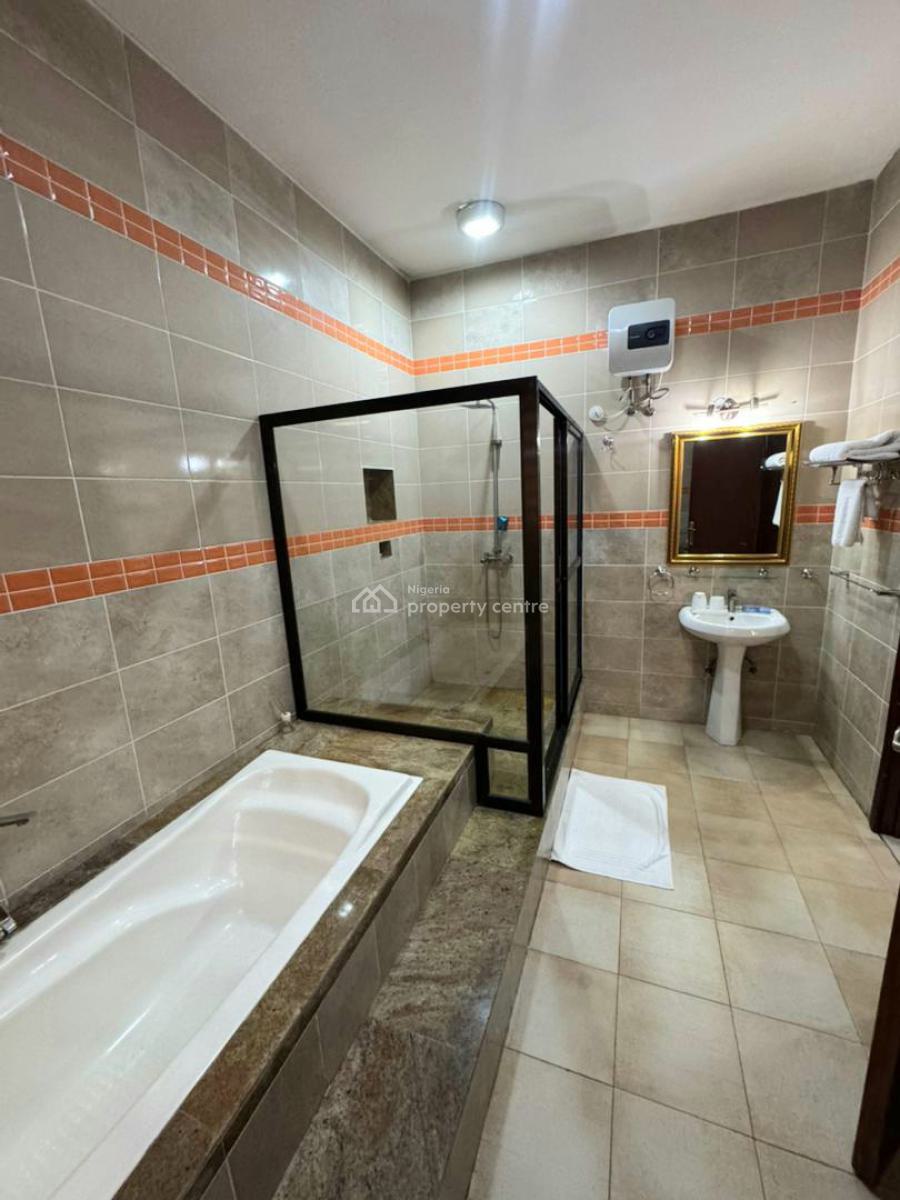 4 Bedroom in Wuse 2, Wuse 2, Abuja, Flat / Apartment Short Let