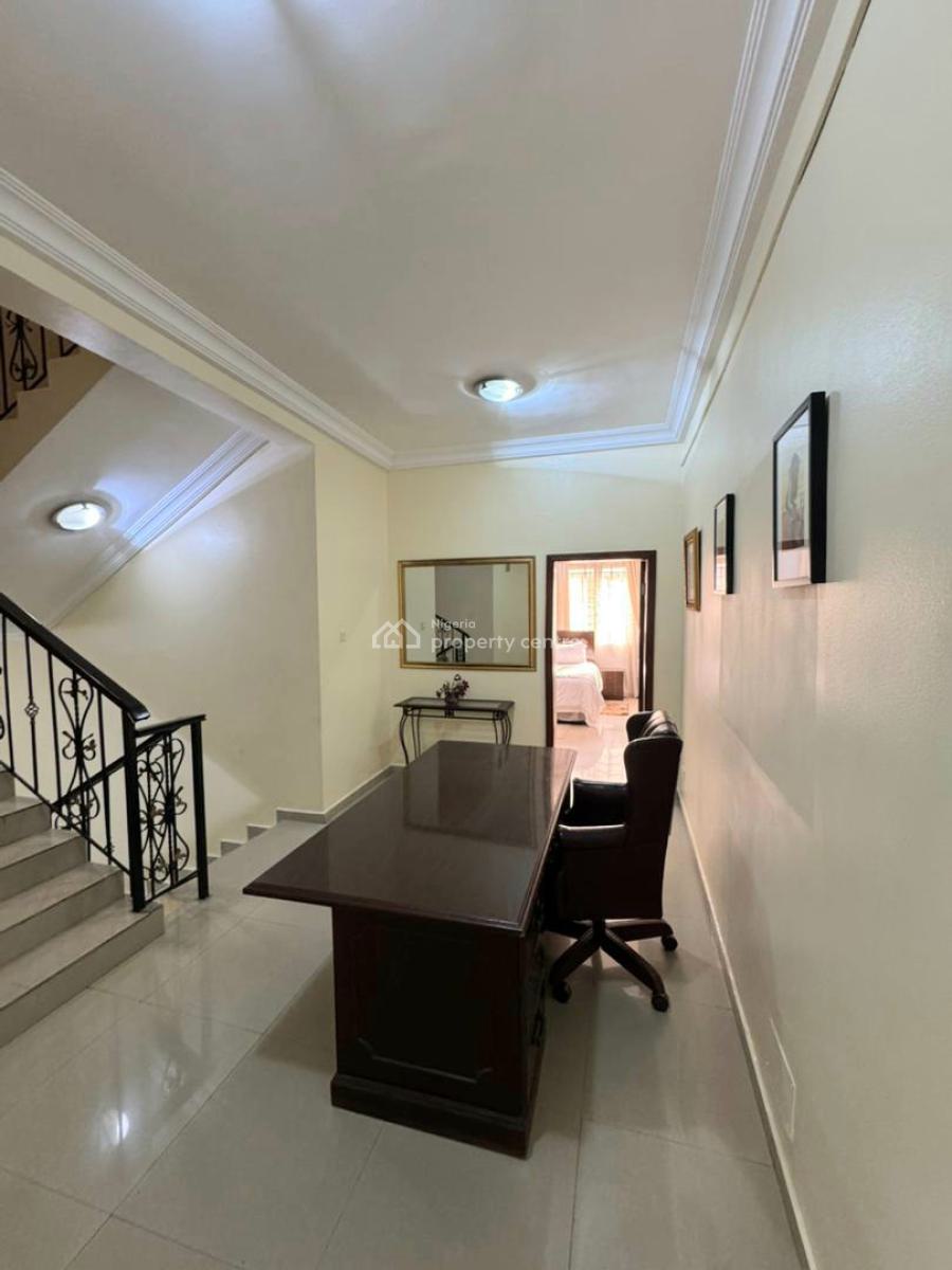 4 Bedroom in Wuse 2, Wuse 2, Abuja, Flat / Apartment Short Let
