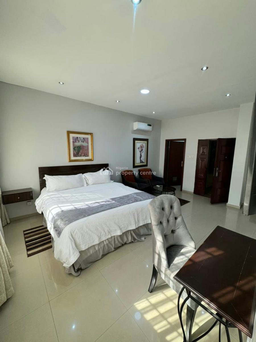 4 Bedroom in Wuse 2, Wuse 2, Abuja, Flat / Apartment Short Let