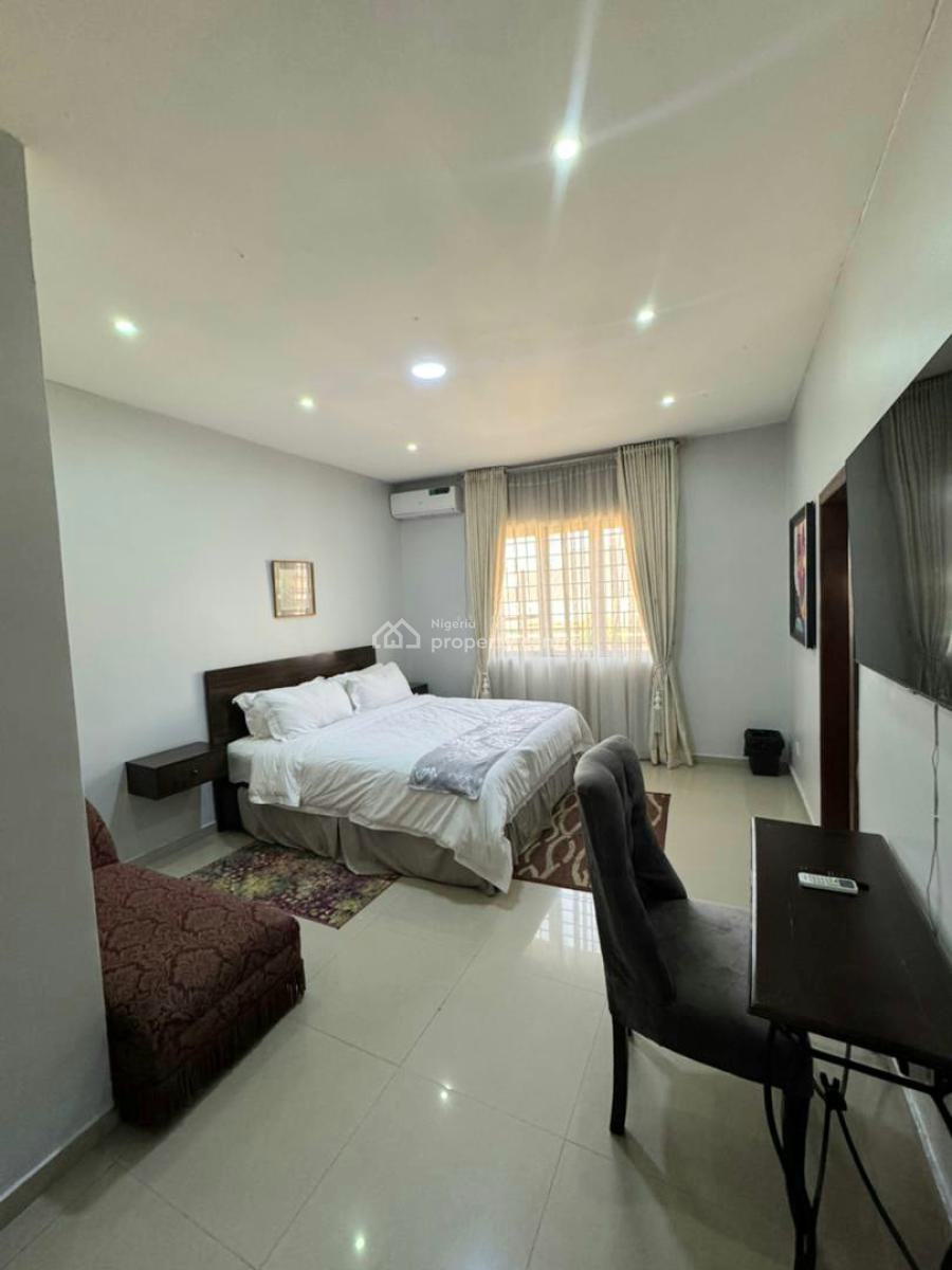 4 Bedroom in Wuse 2, Wuse 2, Abuja, Flat / Apartment Short Let