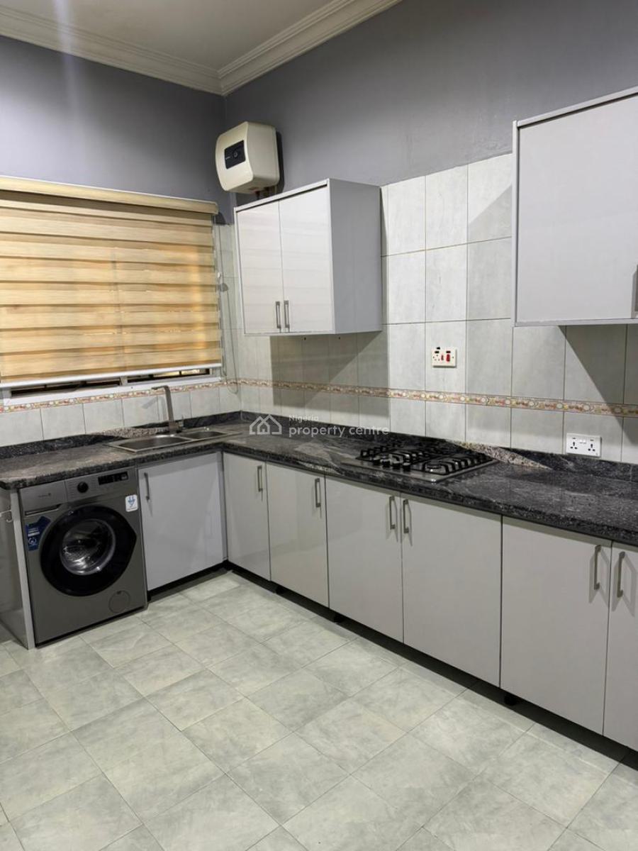 4 Bedroom in Wuse 2, Wuse 2, Abuja, Flat / Apartment Short Let