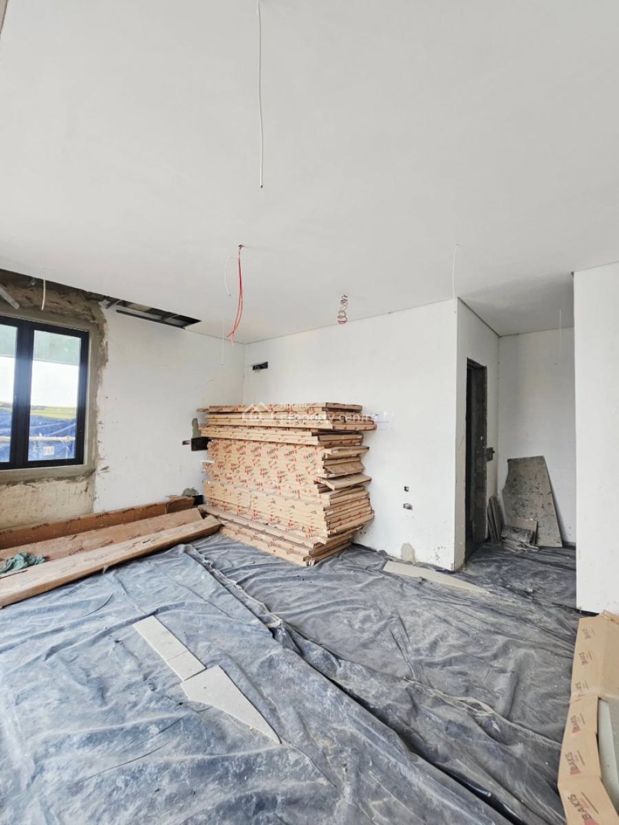 Spacious 3 Bedroom Apartment with Bq, Victoria Island (vi), Lagos, Block of Flats for Sale