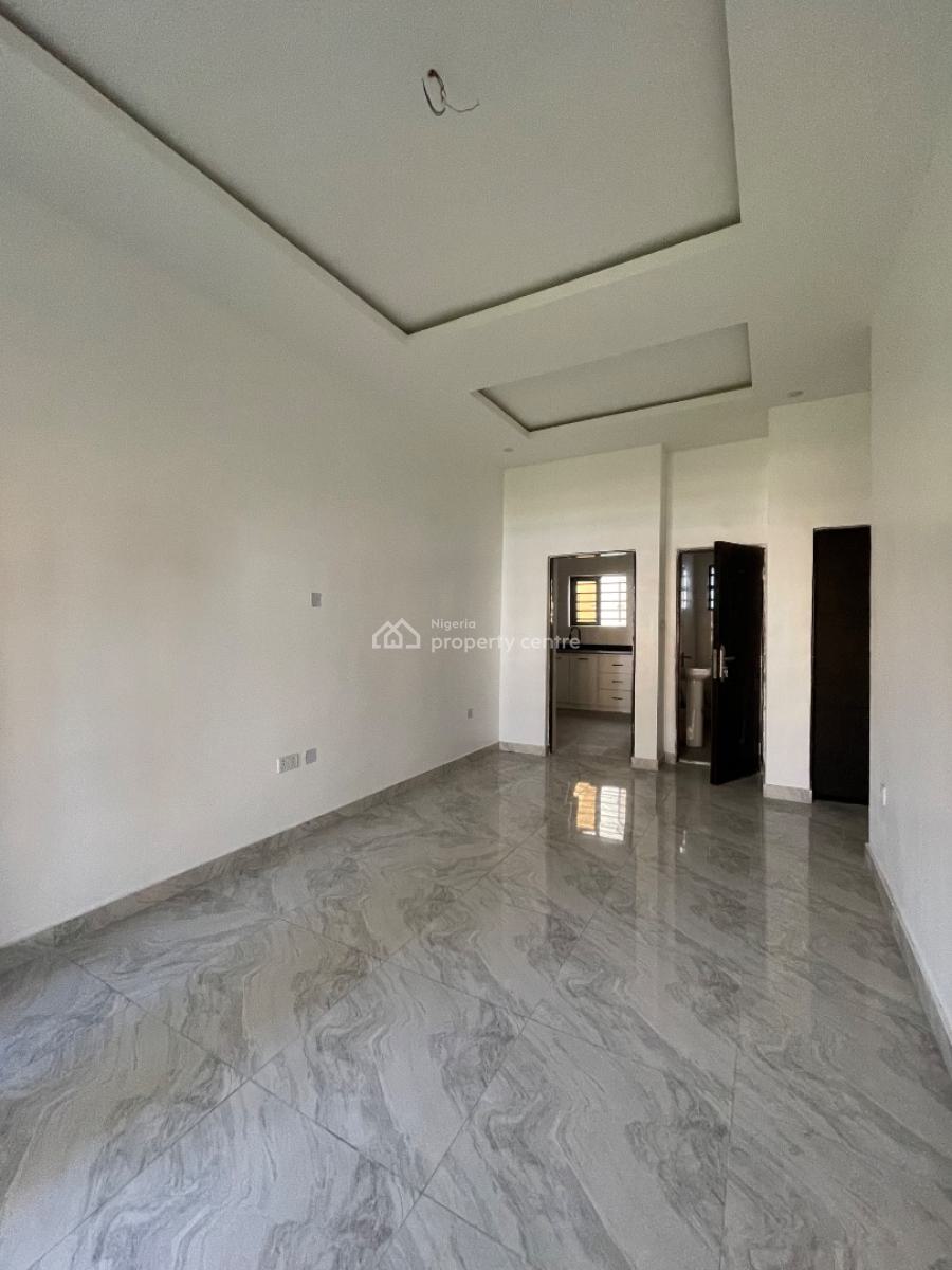 Fully Serviced 2 Bedroom Apartment, Ologolo, Lekki, Lagos, Flat / Apartment for Sale