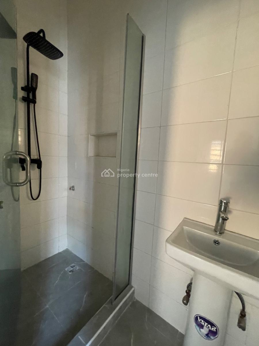 Fully Serviced 2 Bedroom Apartment, Ologolo, Lekki, Lagos, Flat / Apartment for Sale