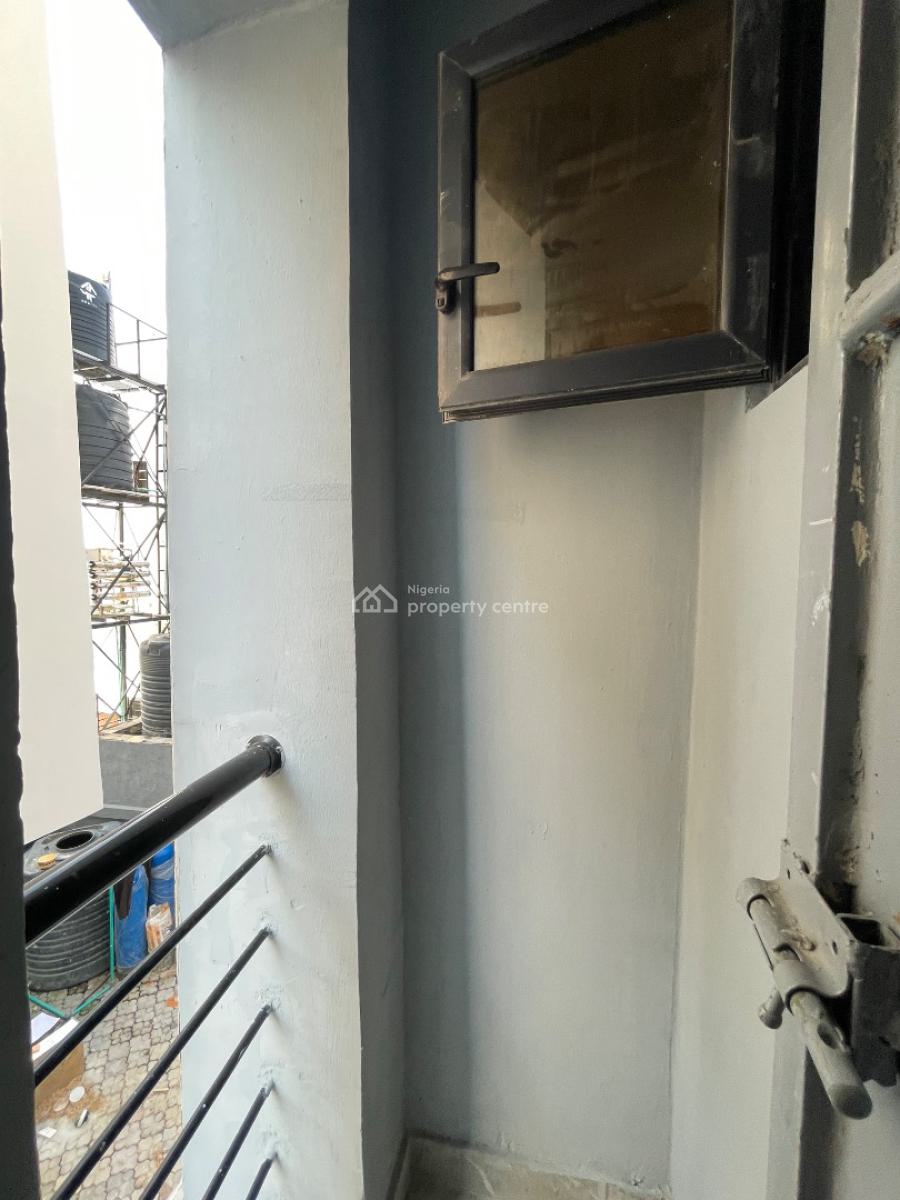 Fully Serviced 2 Bedroom Apartment, Ologolo, Lekki, Lagos, Flat / Apartment for Sale