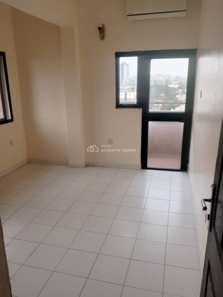Luxury Spacious 3 Bedroom Apartment with Pool, Victoria Island (vi), Lagos, Flat / Apartment for Rent