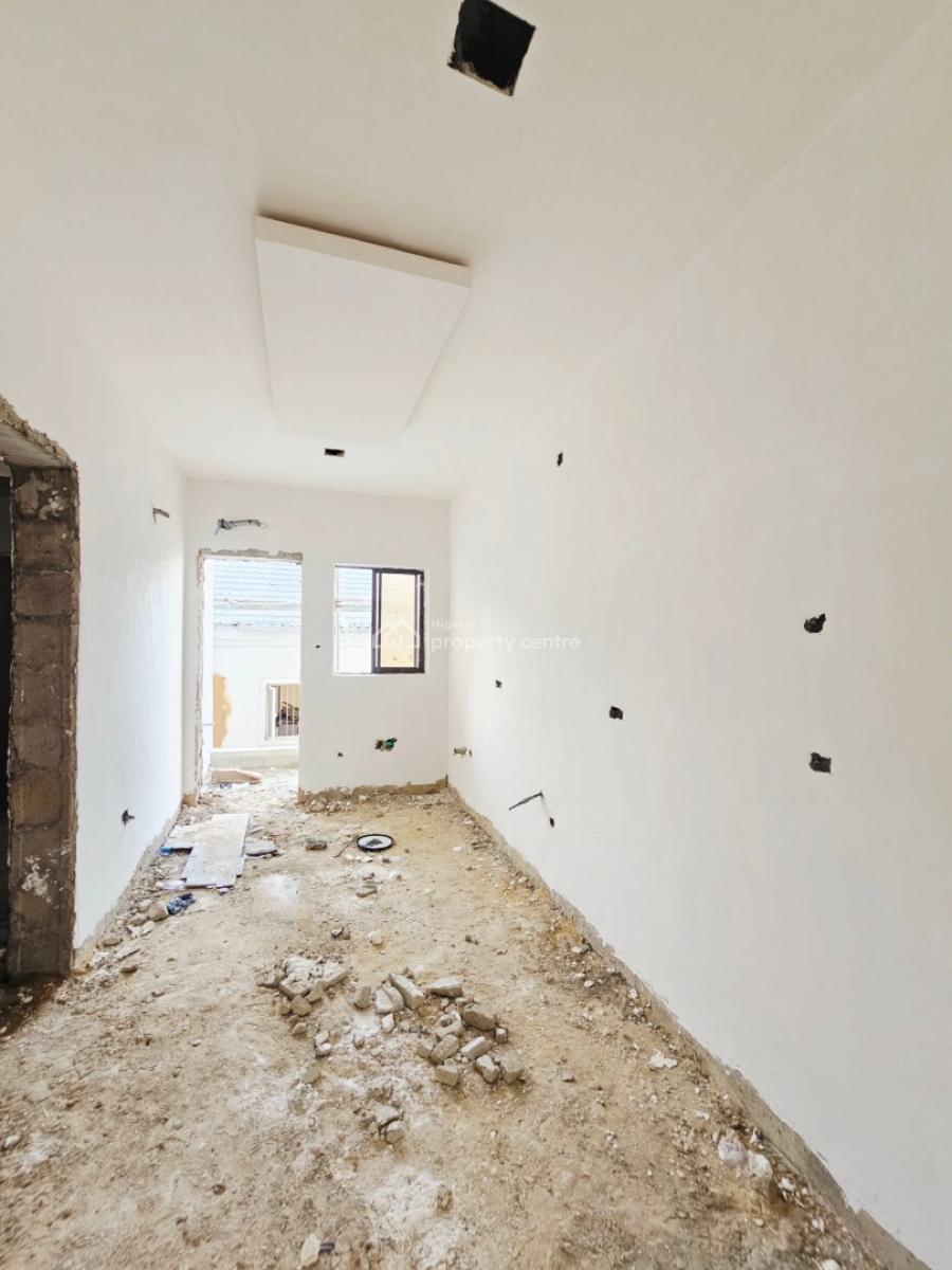 Stunning 3 Bedroom Apartment with Bq, Victoria Island (vi), Lagos, Block of Flats for Sale