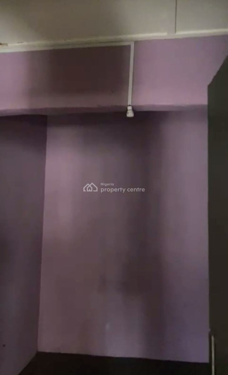 Spacious 3 Bedroom Up Flat., Anthony, Maryland, Lagos, Flat / Apartment for Rent