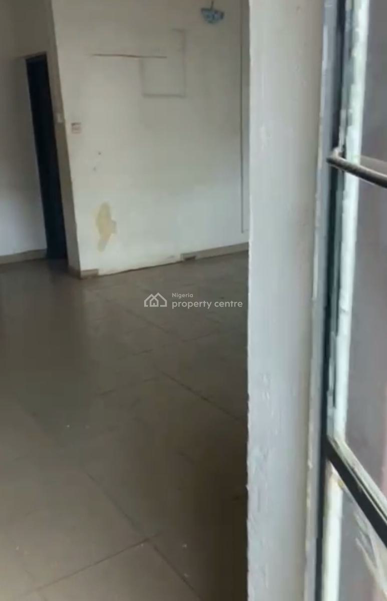 Spacious 3 Bedroom Up Flat., Anthony, Maryland, Lagos, Flat / Apartment for Rent