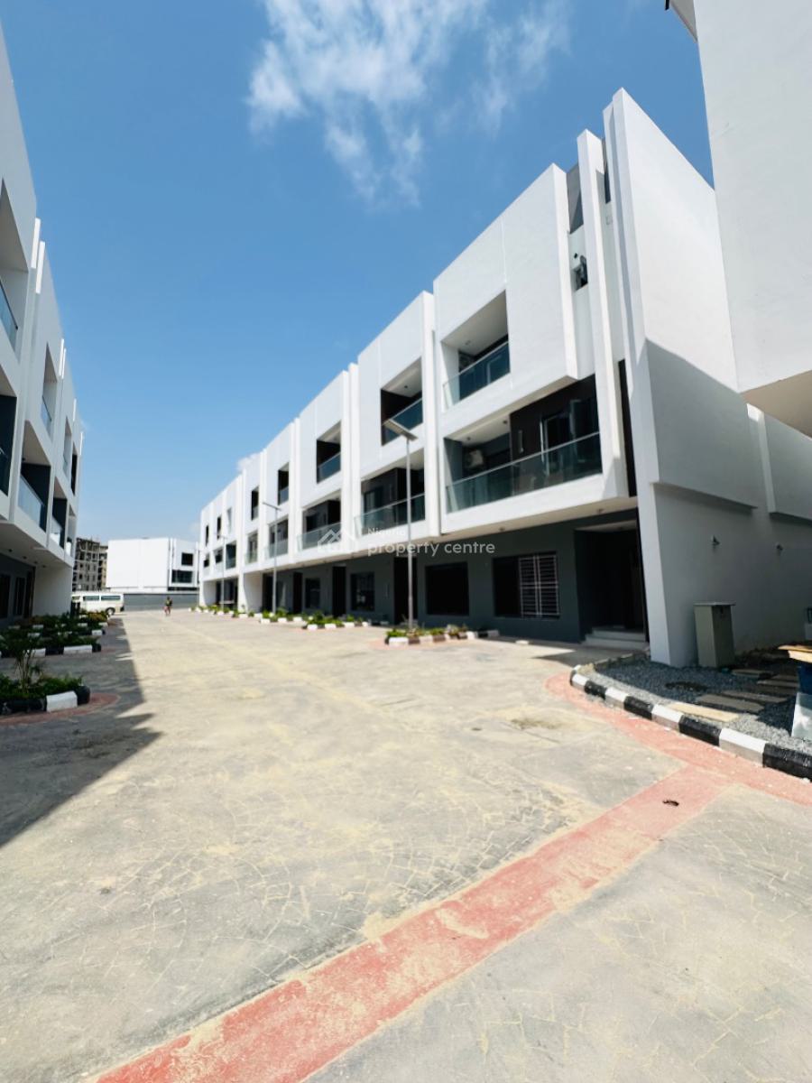 Beautifully Carved 4 Bedroom Terrace Duplex with Bq, Pool & Playground, Lekki Phase 1, Lekki, Lagos, Terraced Duplex for Rent